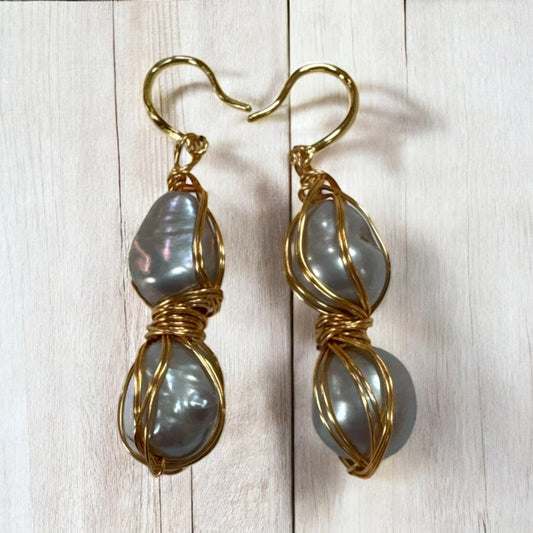 Double Gray Pearl Wired Drop Earring