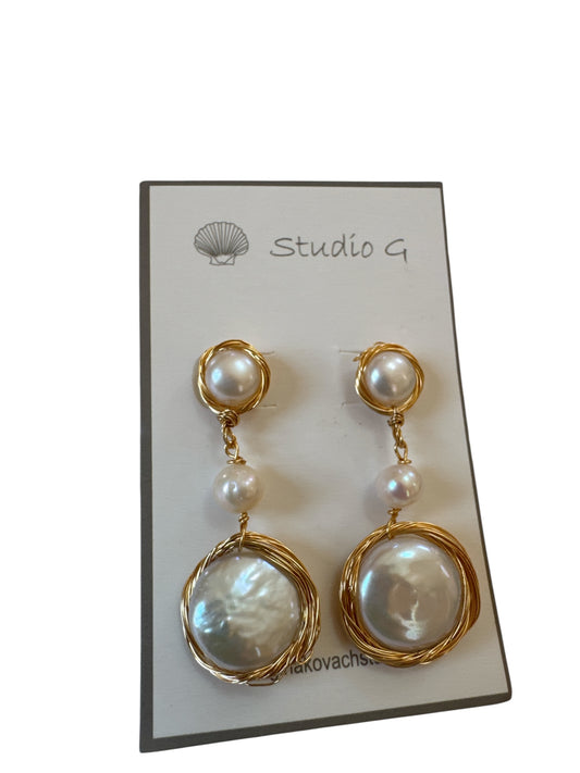 Drop Pearl Earring