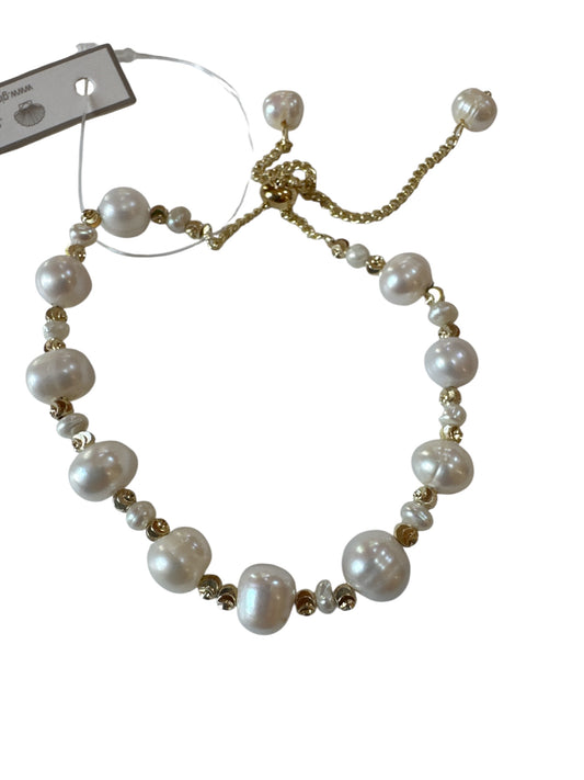 Adjustable Pearl Bracelet