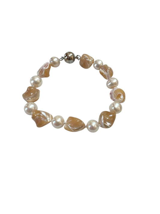 Natural Shell and Pearl Bracelet