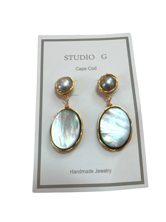 Mother of Pearl with Grey Pearl Wrapped Stud