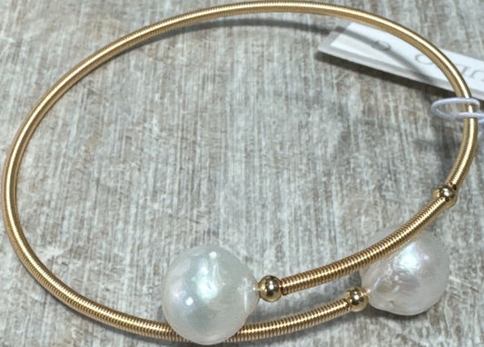 Spring Wire Bracelet with Potato Pearl