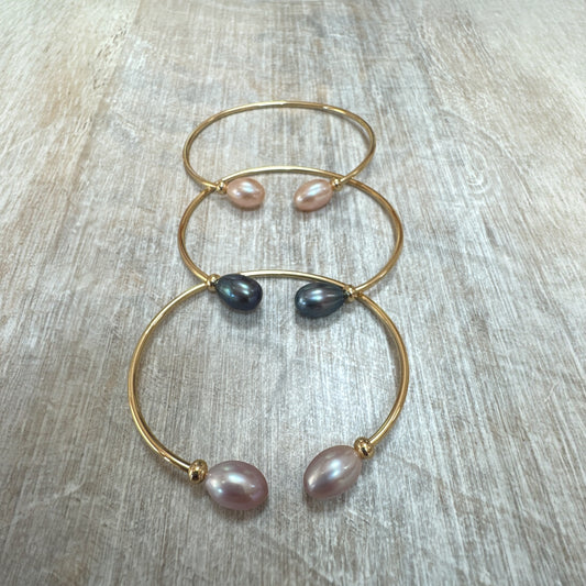 Gold plate freshwater pearl C-Bracelet