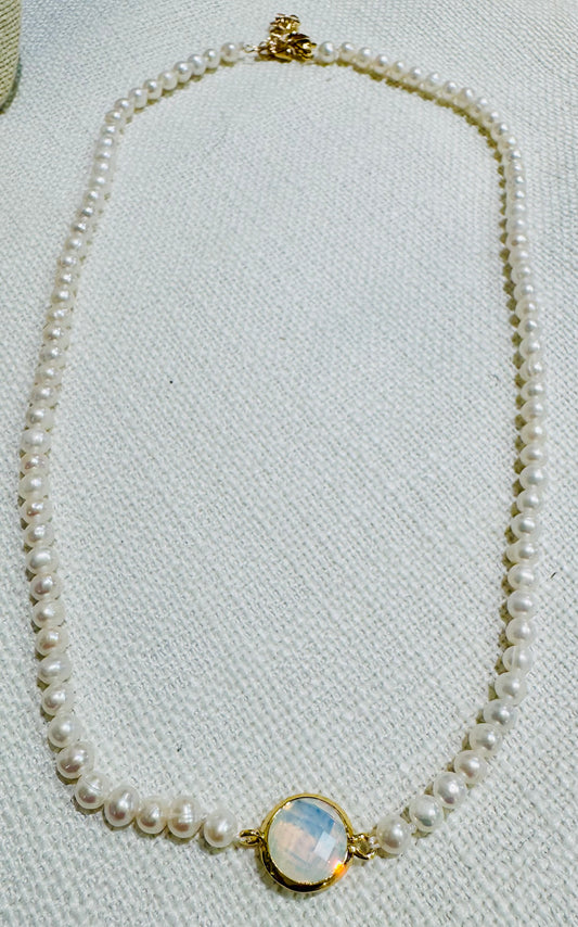 Sweet Freshwater Pearl with Colorful Dot Center