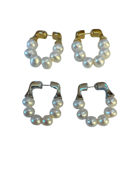 6 Pearl Earring